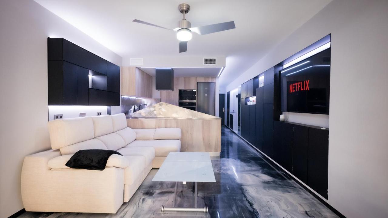 La Farola - Luxury Domotic Flat In Puerto Deportivo Lejlighed Marbella Eksteriør billede
