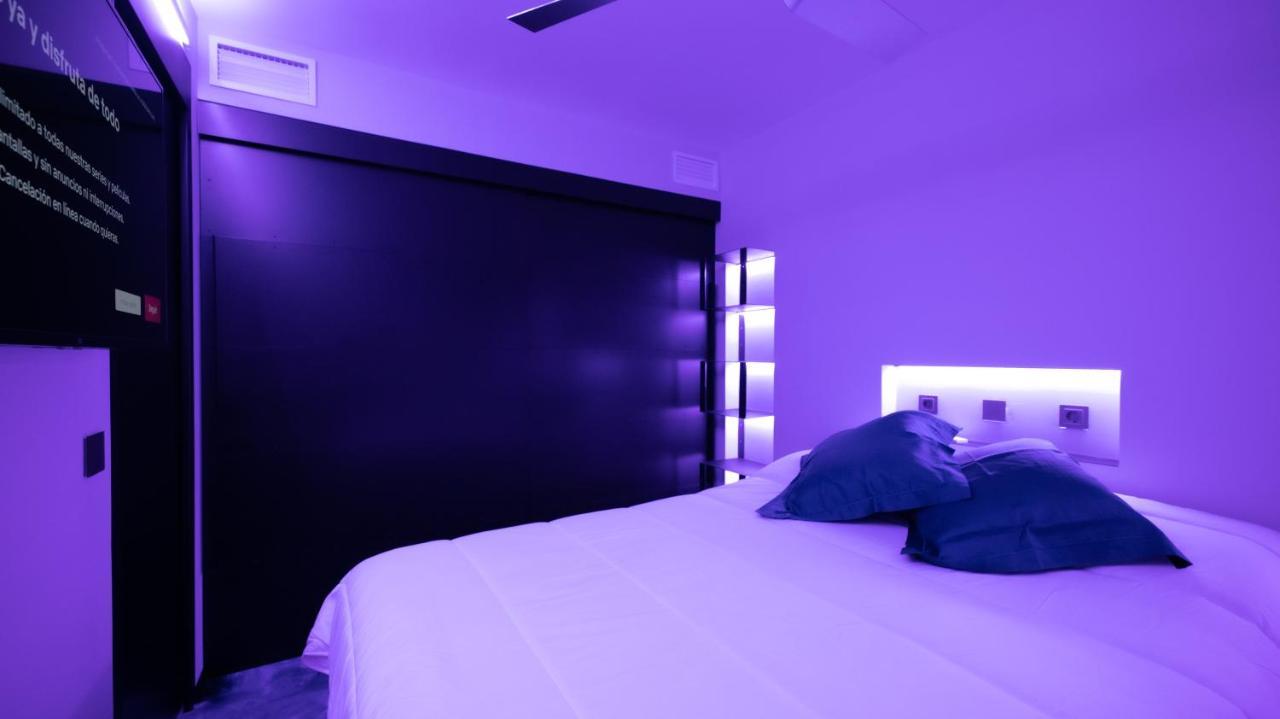 La Farola - Luxury Domotic Flat In Puerto Deportivo Lejlighed Marbella Eksteriør billede