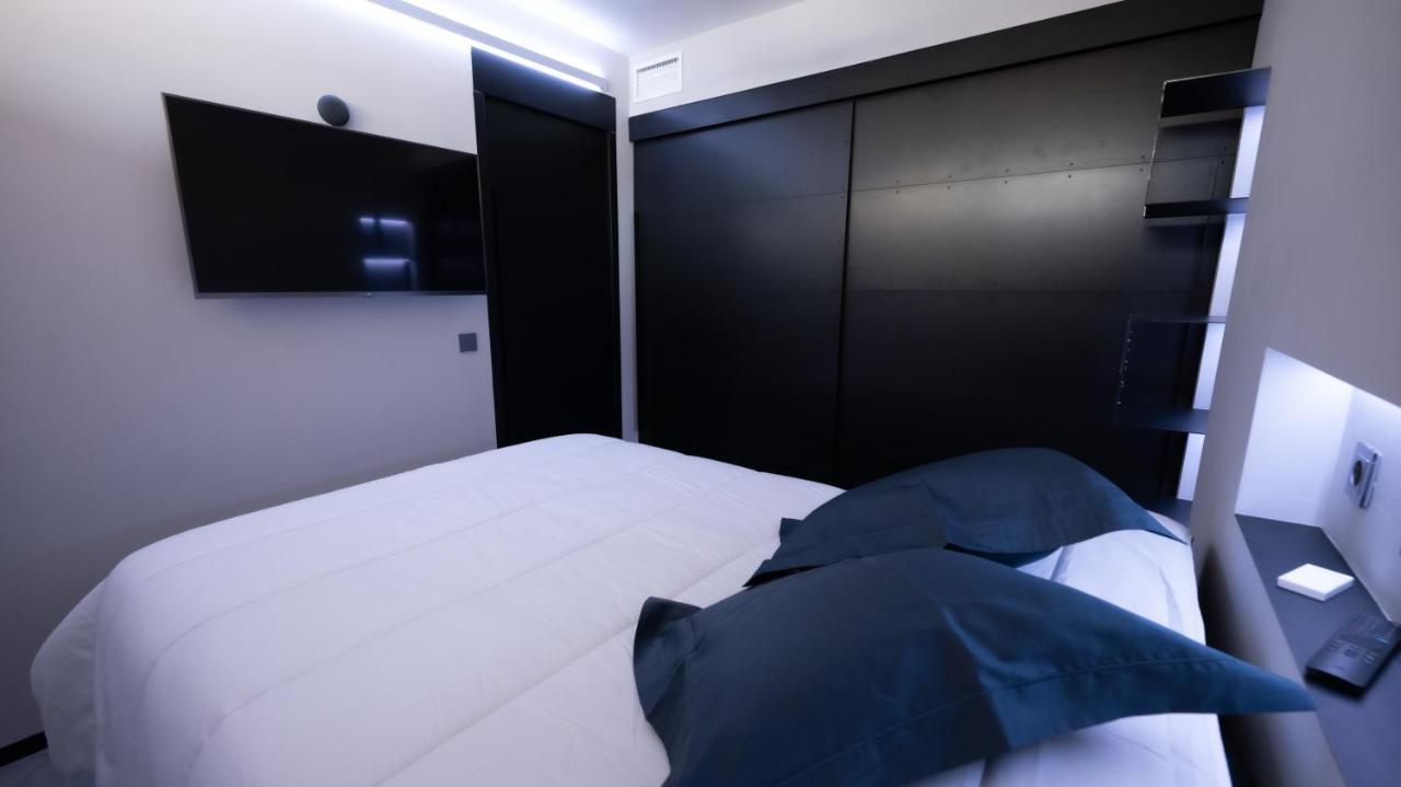 La Farola - Luxury Domotic Flat In Puerto Deportivo Lejlighed Marbella Eksteriør billede