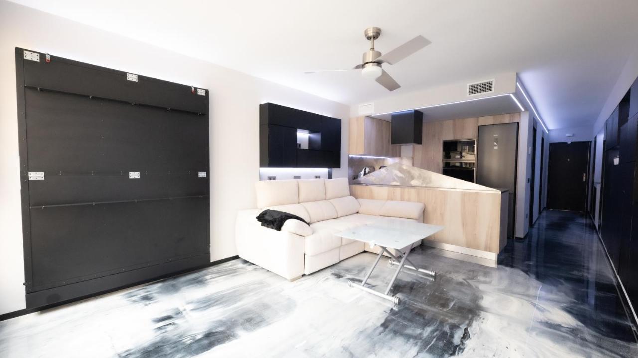 La Farola - Luxury Domotic Flat In Puerto Deportivo Lejlighed Marbella Eksteriør billede
