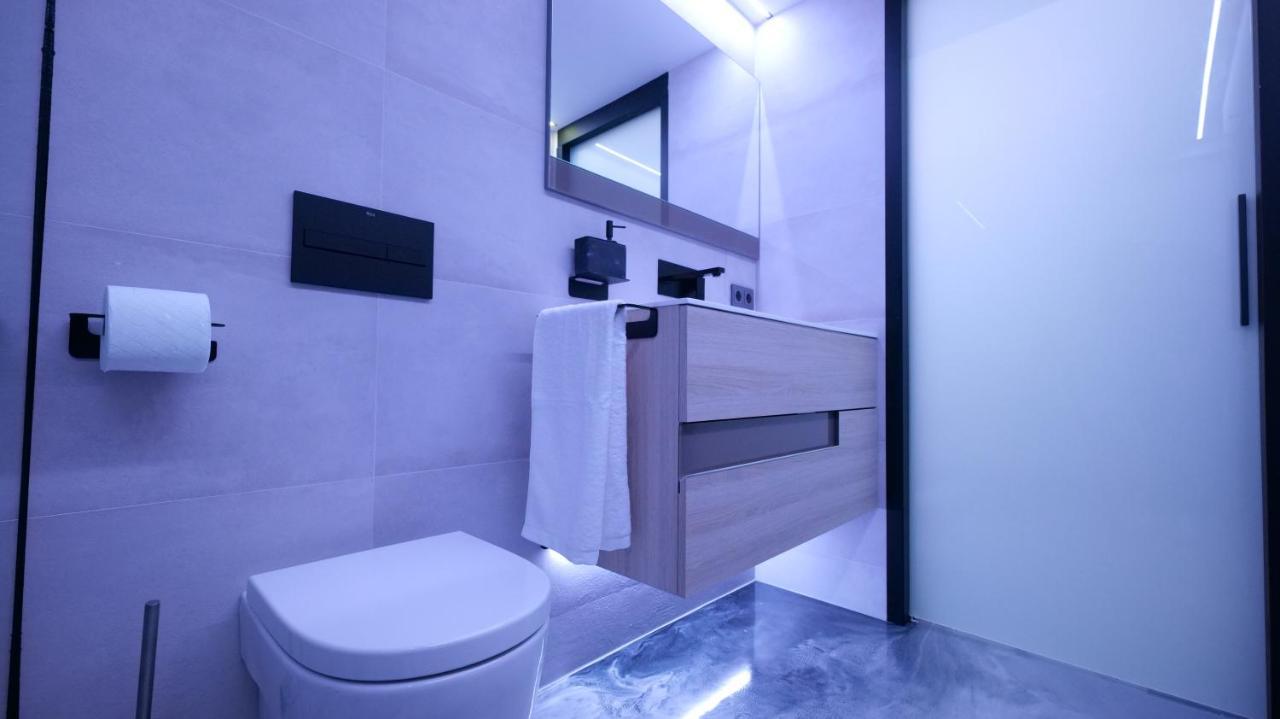 La Farola - Luxury Domotic Flat In Puerto Deportivo Lejlighed Marbella Eksteriør billede